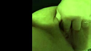 Hej, sleduj jak moje žena jde solo na camu 😉