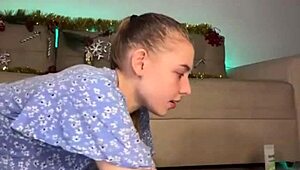 Hej, připravená na kreampie a anální hru s velkým kokotem? Nemůžu se dočkat, až to ucítím hluboko!