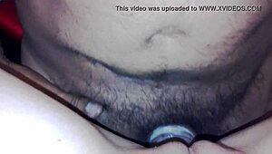 Veo cómo follan a mi esposa en la oficina