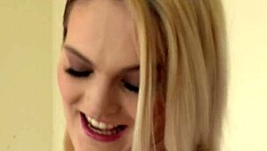 Svršavam gledajući Carly Rea na kasting