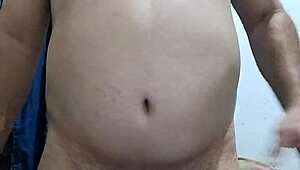 uhh, can't believe how hot this plus size brasileiro is!