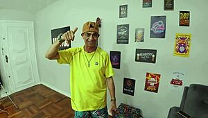 Old Man Goes Wild to Bang Anãzinha’s Big Booty Backstage