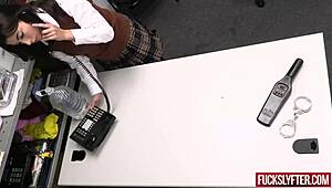 Innocent schoolgirl sneaks with security guard for a wild time in back office