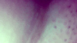 بشوف مراتي تتناك في المكتب