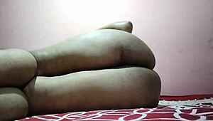 Hot Beautiful Girl Masturbating Watching Sexy Video in Mobile