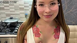 Russian homemade porn captures a couple's raw passion. The conversations add real plot!