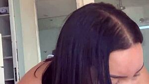 Negao Pirocudo Arrombando o Cuzinho da Novinha Asiática - Lina Nakamura - John Coffee