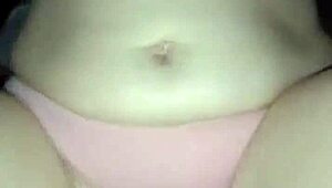 chupando las tetas spanking de la mama de mi novia y corriendome en su boca