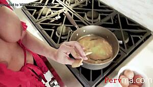 getting head from big tits stepmom while making eggs before fertilizing her eggs