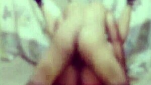 Arabic Wife's Sexy Ass Display