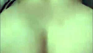 Babe Indonesia naik keras di hookup seragam kuliah panas