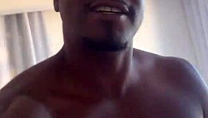 Negao Pirocudo Arrombando o Cuzinho da Novinha Asiática - Lina Nakamura - John Coffee