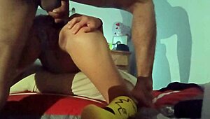 Latinska amaterka dobi anal od možovega strica ko je sama 😏