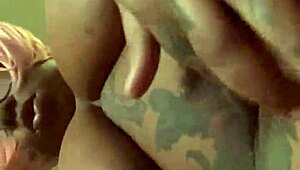 Feeling like emo, call me emo barbie shabrim.