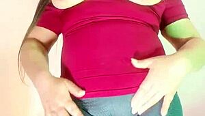 Latina Mexican stepmom with giant cameltoe masturbates for stepson in tight leggings