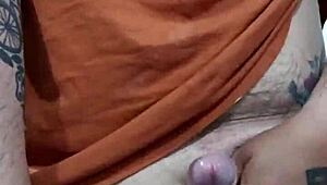 Josué Seeks Mature Woman for Unexpected Fun and Connection.