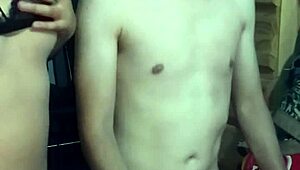 We grabamos x webcam fati muestra y despues se la meto a mi novia