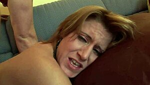 Elegant milf in stockings enjoys blowjob and assfucking session