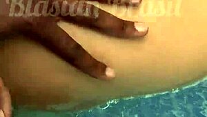 Gostosa Asiática Fodendo Na Piscina Da Pousada Liberal Com Negão Pirocudo No Pelo - Glory Hole Prostitute Gloryhole Big Ass Tits Pornstar Usa Amateurs Cock Couple Blowjob