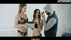 Sexy lesbians Lilu Moon and Melissa Benz play
