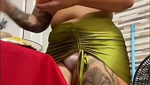 i feed my husband good so he can eat my big pussy dessert later