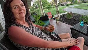 Άλι Άλγουρ δειράζει παρθένο ετερογιο με σκηνή τρέιλερ που καίει