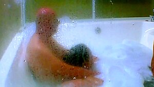 preview of cummin in my jacuzzi with agarabas n olpr