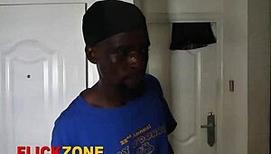 Amateur Ebony Babe Gets Fucked Well