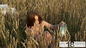 Nika Nut, orgasme My18teen 18+ kamu yang imut di kompilasi memek ketat ini luar biasa!