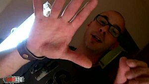 French babe lana fever paying her holiday with her pussy