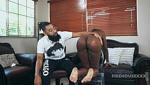 Hey, are you distracted during your game stream by my big wet ass and sloppy deepthroat blowjob?