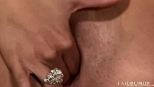 exotic brunette reagan manx pleases her wet clam so well