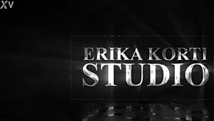 סיה פלורנס טועמת זין שחור גדול בפעם ראשונה