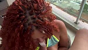 Carioca grita enquanto mete forte nela!