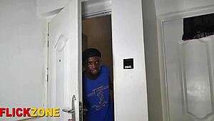 Amateur Ebony Babe Gets Fucked Well