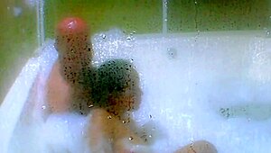 preview of cummin in my jacuzzi with agarabas n olpr