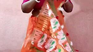Hey, have you seen this curvy Indian in a saree?