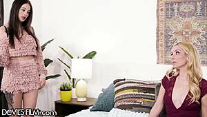 Aaliyah Love Teaches Stepdaughter Maddy May Masturbation