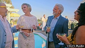 cock hungry socialite dee fucks server at party