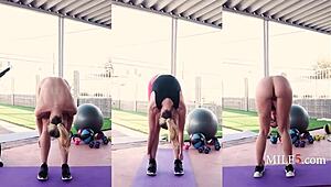 Blonde milf with glasses has fun workout.