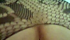 Coreana Gemendo Alto em Vídeo Íntimo e Quente