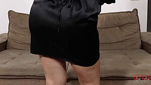 Wow, check out this ruiva rabuda slamming anal hard with Maite Sasdelli!