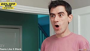 sara blonde invites one more for spanking and sex 😈