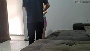 Oikeusvirkailija nöyryyttää gangsterin vaimon kovan kyrvän palvonnalla