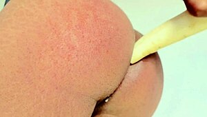 Misslili with that big round beautiful ass taking a dildo in her asshole at home 😘