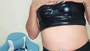 siendo transexual por un día y me masturbo 😏