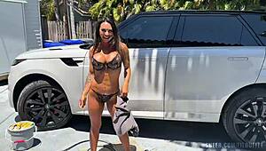 filoufitt and essie gotback have hot public sex with a massive cumshot.