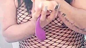 que rico montar mi dildo hasta un orgasmo fuerte! 🔥