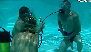 Man, Cruz gives blowjobs in the pool, cum just everywhere underwater!