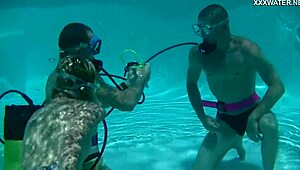 Man, Cruz gives blowjobs in the pool, cum just everywhere underwater!
